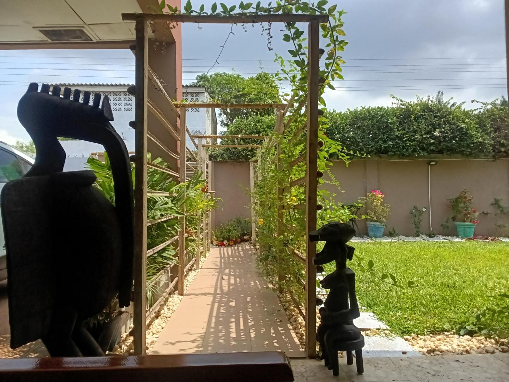 אבידג'אן Maison Katia מראה חיצוני תמונה